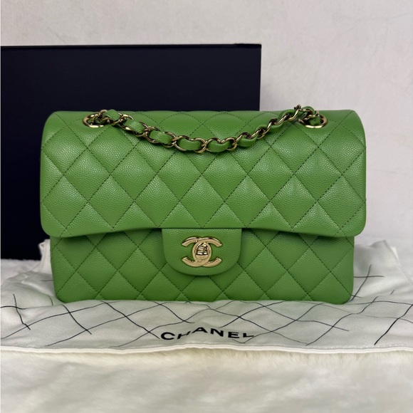 Chanel Green Caviar Small Classic Flap with Gold Hardware  Brand New - Picture 2 of 14
